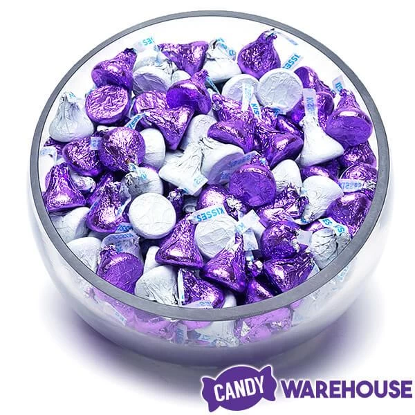 Hershey's Kisses Color Combo - Purple And White: 800-Piece Box 6 Hershey's Kisses Color Combo - Purple And White: 800-Piece Box - Image 4