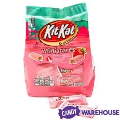 Kit Kat Miniatures Candy - Strawberry: 10-Ounce Bag -Candy Store kit kat miniatures candy strawberry 10 ounce bag candy warehouse 4